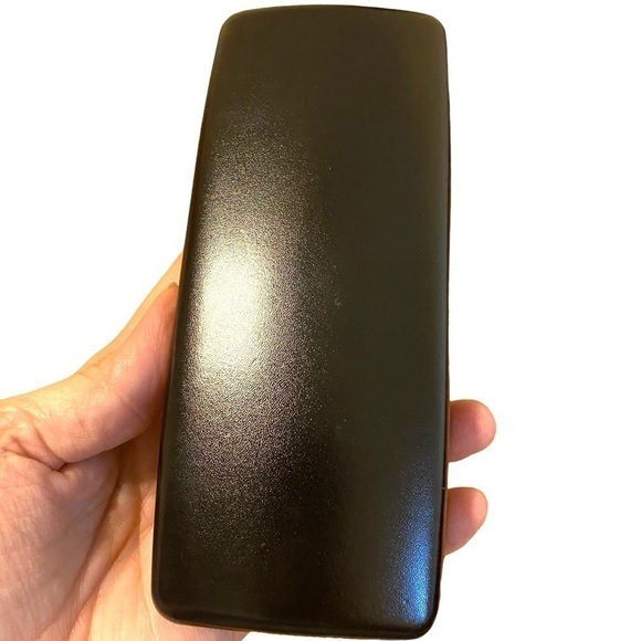 Ralph Ralph Lauren Clam Shell Glasses Case - Picture 6 of 6